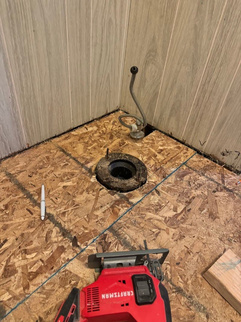 Ace’s Handy Man Service.