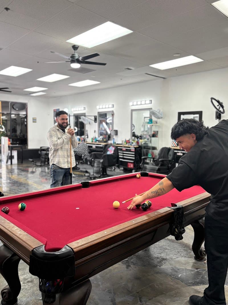Fadez Bladez Barber Lounge