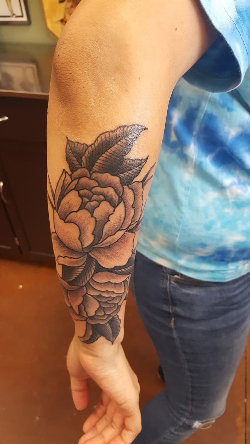 Red Tide Tattoo Co.