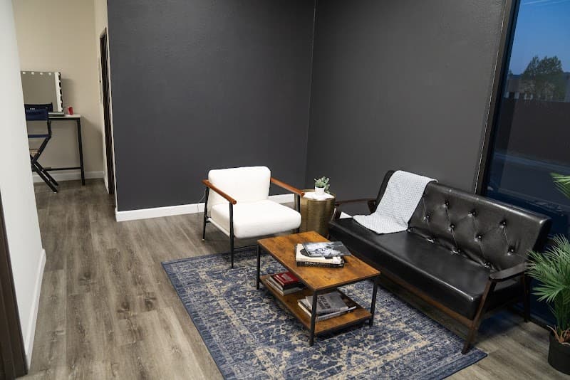 The Set: Creative Studio
